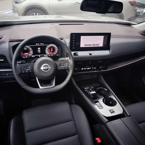 Nissan X-trail 2025