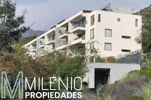 Espléndida Propiedad Con Amplio Jardín Privado.