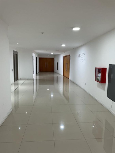 Imagen 19 de 25 de Oficina Premium 192 M2 Con 2 Cocheras - Puerto Norte