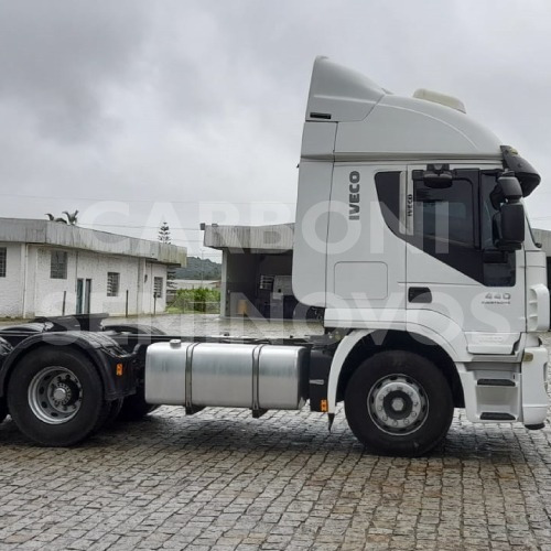 Imagem 3 de 8 de Iveco Stralis 600s44t 6x2, Ano 2012/2013