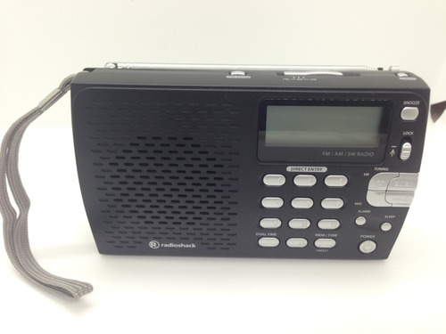 Radio Multibanda Digital Radioshack Alarma  Am Fm Sw Viajero