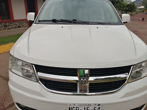 Imagen 1 de 10 de Dodge Journey
