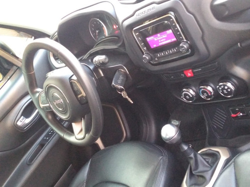 Imagem 4 de 10 de Jeep Renegade 2018 1.8 Sport Flex 5p