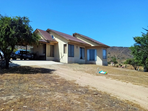 Amplia Parcela / Linda Casa Condominio / Limache