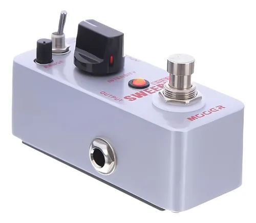 Pedal Efecto Bajo Fuzz Tipo Bassball Mooer Sweeper C
