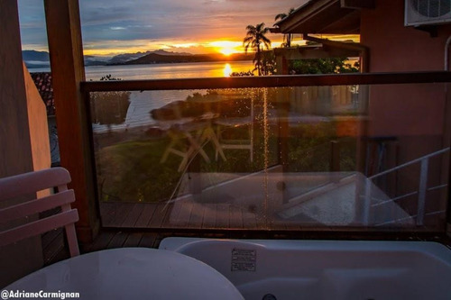 Casa Para Venda Com Vista Para O Mar! São 330 M² Com 5 Dorm, 2 Suítes, Escritório E 4 Vagas! Bairro Bom Abrigo, Florianópolis, Sc. - Ca00058 - 68296385