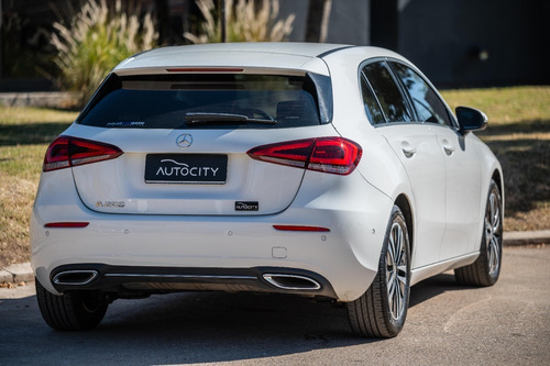 Imagen 4 de 25 de Mercedes Benz A 200 Progressive L18