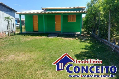 Imagem 1 de 24 de Xc245 - Excelente Residência Mista Localizada No Balneário Harmonia