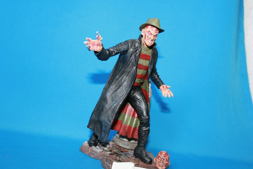 Freddy Krueger Cult Of Classics Hall Of Fame Neca (Usado)