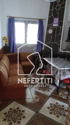 Venta Casa 2 Dormitorios Y 3 Apartamentos En Un Mismo Padron - Piriapolis