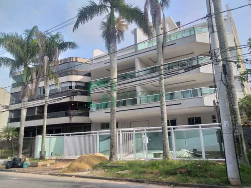 Excelente Imóvel, Frente, 4 Suítes, Porcelanato 90x90, Varandão! Ótima Localização! Recreio. - Reap30030