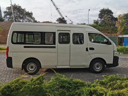 Imagen 7 de 12 de Nissan Urvan 2020 2.5 Panel Ventanas Amplia Mt