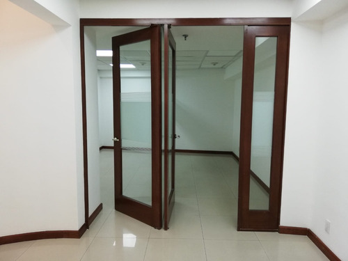 Imagen 3 de 14 de Oficina Amplia Con Vista En Renta En Wtc, Col. Nápoles. Cuenta Con 4 Espacios Independientes Mas Área De Coworkig. 95.43 M2