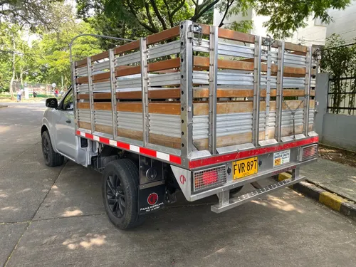 Nissan Frontier 4x2 2.5 2020