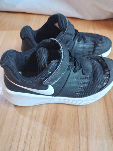 Zapatillas Nike Negras Con Abrojo
