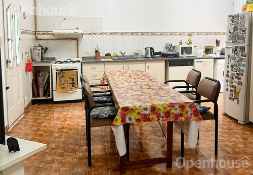 Venta Casa Amplia Y Luminosa En El Corazón De Mataderos