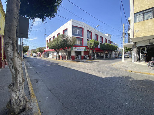Local En Renta Pino Suarez Centro León Gto 300 M2