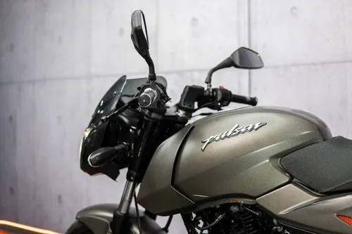 Bajaj Pulsar 180 Fi 2022