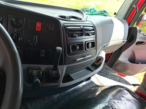 Imagem 11 de 15 de Mercedes Benz Axor 2831