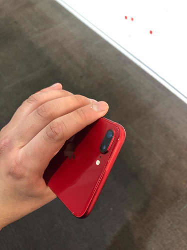 iPhone 8 Plus Red De 64 Gb Con Cargador (Usado)
