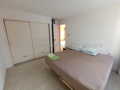 Imagen 11 de 14 de Ramiro Ruiz Vende Apto En Los Palos Grandes Mls #22-22370