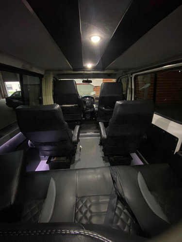 Imagen 16 de 19 de Peugeot Boxer 2008 2.8 330m Combi Hdi Conf Larga