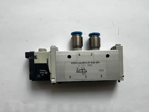 Valvula Neumatica Selenoide Vuvg-l14-m52-at-g18-1p3 Festo (Usado)