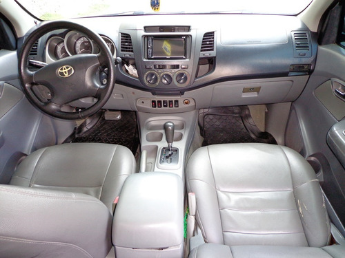 Imagen 9 de 12 de Toyota Hilux 2007 2.7 4x2 Automático