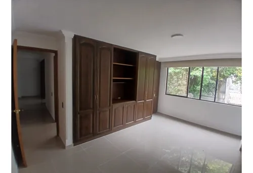 Renta Apartamento Amplio En La Circunvalar