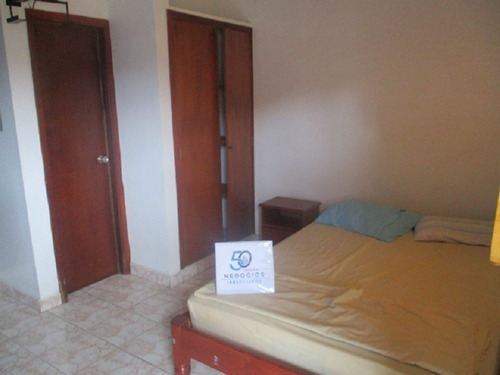 Imagen 8 de 10 de Posada Con Apartamento Y Locales Comerciales