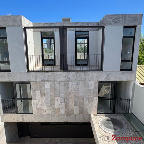 Ph De 2 Ambientes En Caballito, Pb Con Patio / Jardín Y Parrilla.