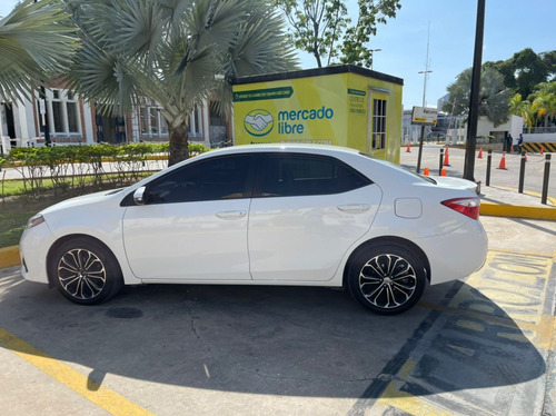 Imagen 2 de 12 de Toyota Corolla S