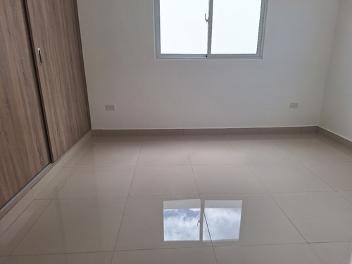 Residencial Cerrado De Aptos Listos Para Entrega En San Isidro De 2 Y 3 Hab Desde Rd$4.700