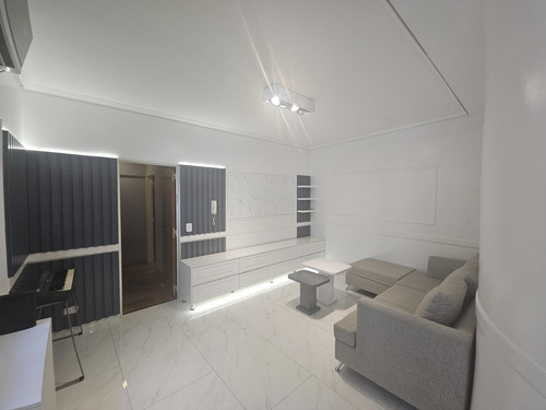 Venta Departamento De 5 Ambientes En Recoleta Con Cochera Y Baulera
