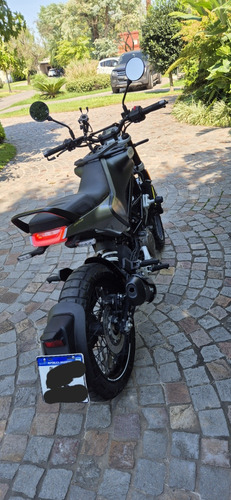 Husqvarna Svartpilen 401 Unico Dueño
