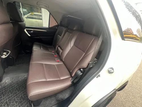 Toyota Fortuner 2.7 Srv