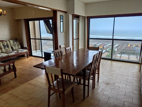 Imagen 2 de 15 de Departamento Frente Al Mar Con Cochera 4 Ambientes 3 Baños