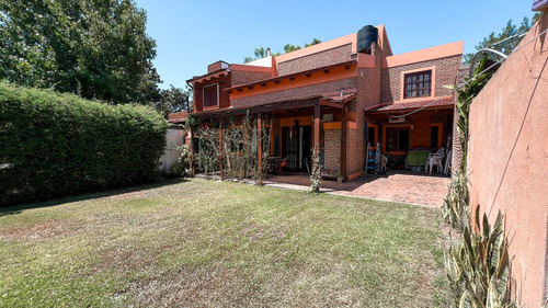 Casa En Granadero Baigorria