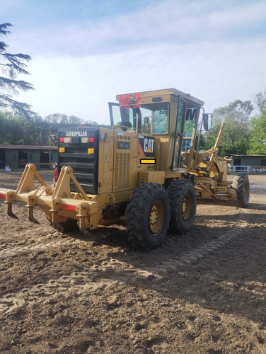 Motoniveladora Caterpillar 120k