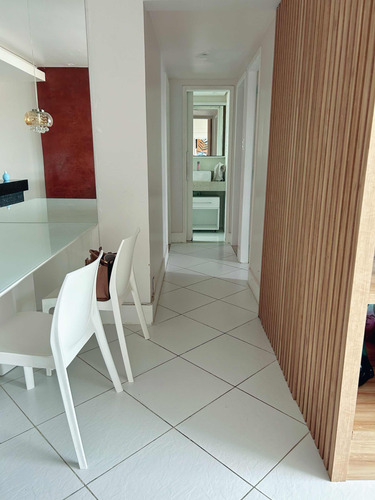 Apartamento 3/4 C/ Dependência Completa Revertida Em Suite
