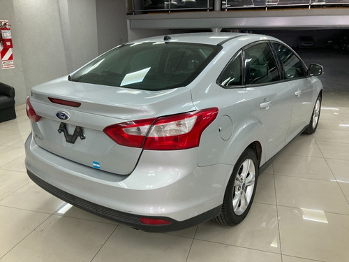 Imagen 3 de 15 de Ford Focus S 4p 1.6l N Mt S 2015