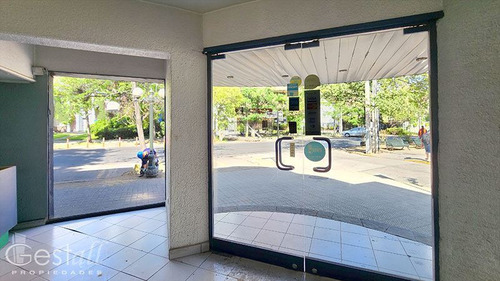 Local Comercial En Arriendo En Providencia