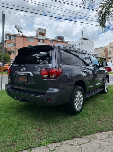 Imagen 12 de 14 de Toyota Sequoia Platinum V8 2021
