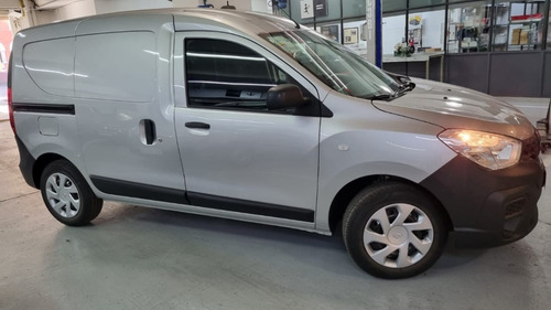 Imagen 13 de 25 de Renault Kangoo Express 1.6 Emotion 0km 2a. Stock Oferta (mb)