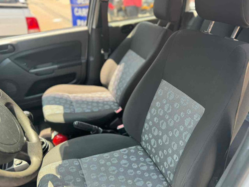 Ford Fiesta 1.6 MPI CLASS HATCH 8V FLEX 4P MANUAL