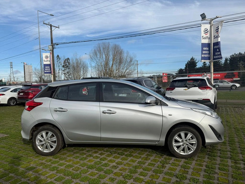 Toyota Yaris 1.5 SPORT GL E 4X2 HB MT 5P