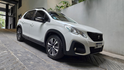 Peugeot 2008 1.6 Feline am20
