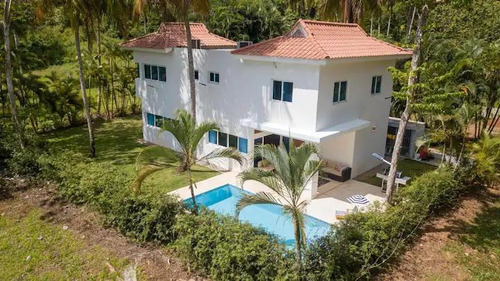 Imagen 3 de 26 de Vendo Hermosa Villa En Las Terrenas, A 7 Minutos Playa Bonita, Proyecto Cerrado