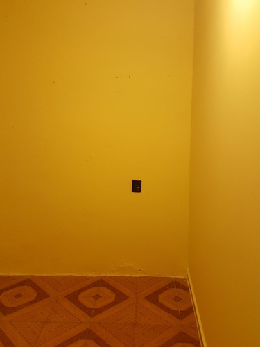 Imagen 2 de 14 de Cuartos Dobles Con Baño Propio