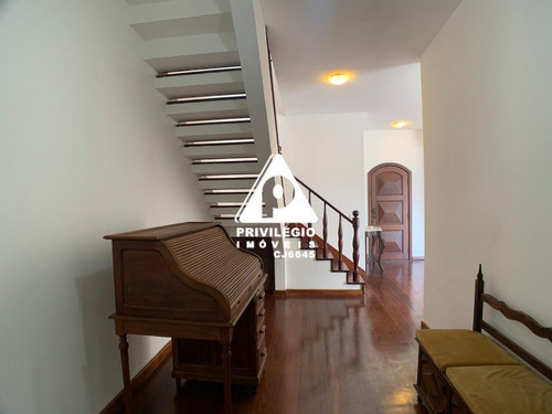 Cobertura À Venda, 3 Quartos, 1 Suíte, 2 Vagas, Urca - Rio De Janeiro/rj - 27883